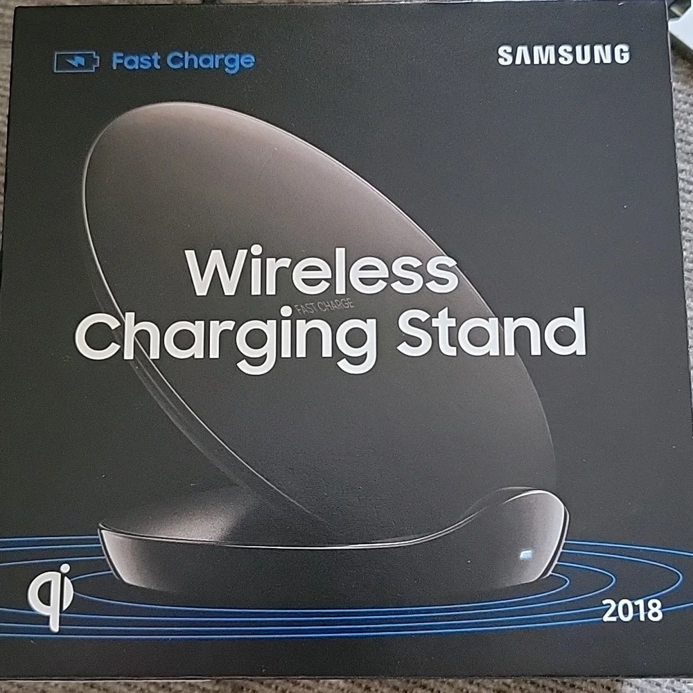 Wireless Samsung charging stand